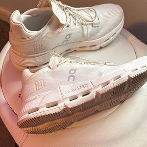 On Running Cream Cloudtec Sneakers